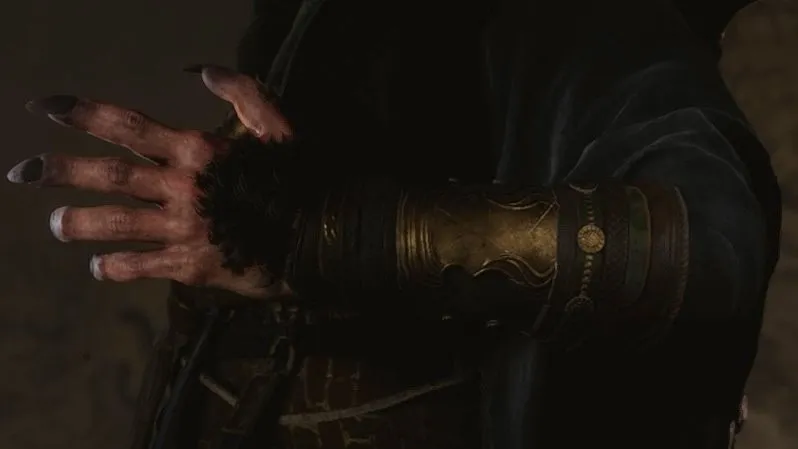 Ebongold Armguard