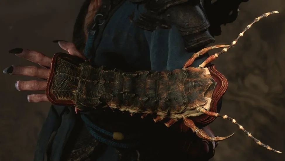 Venomous Armguard
